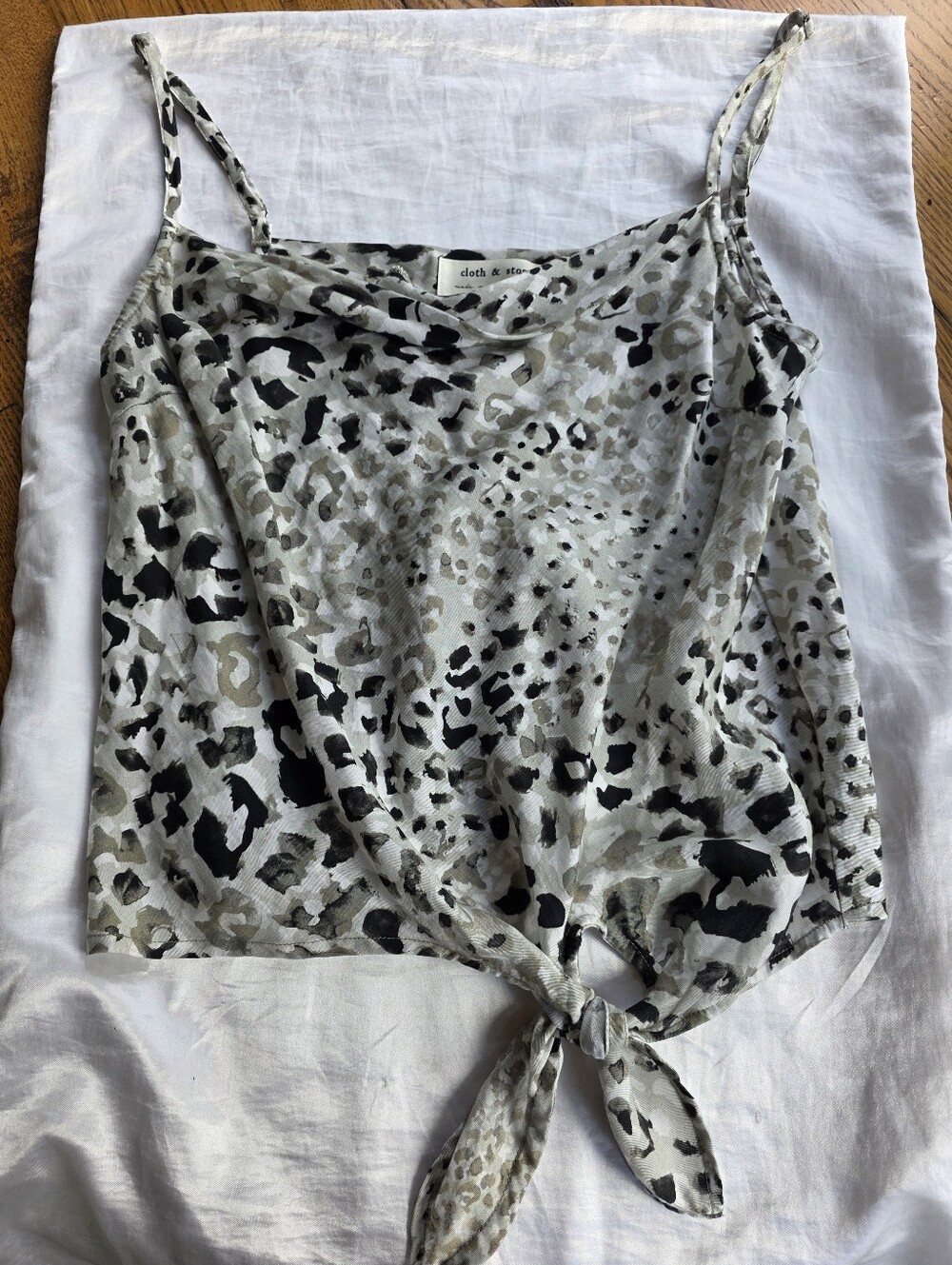 Cloth & Stone x Anthropologie Leopard Cowl-Neck Tie-Hem Camisole Top Size Medium